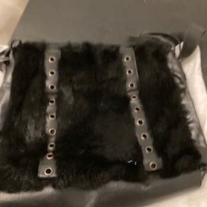 Guias Black faux fur leather handbag